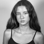 LARA VILLA