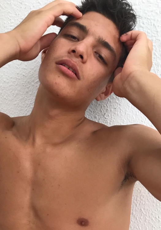 LUIS ZAMBRANO