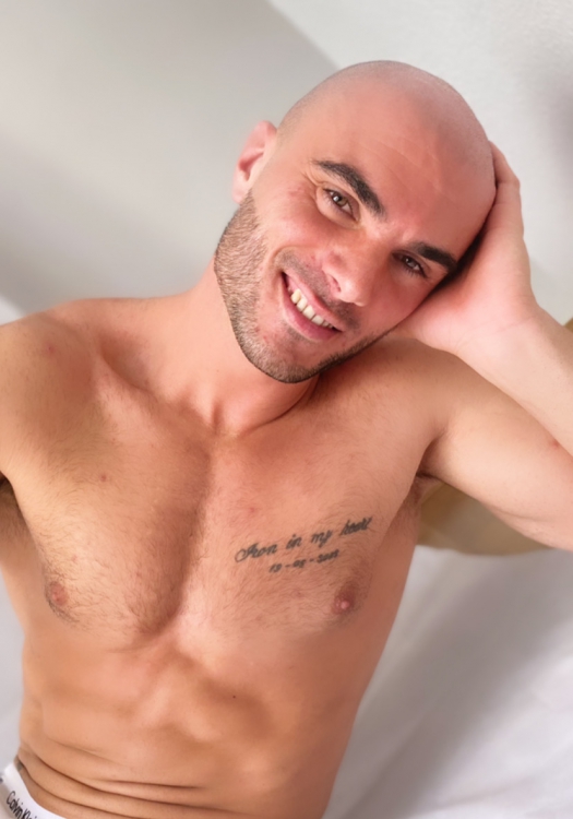 IVAN VELAZQUEZ