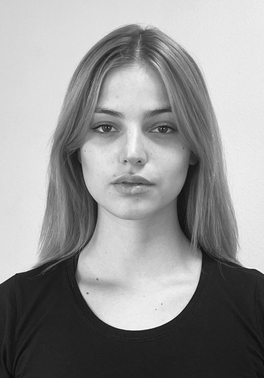 MIA BODOC
