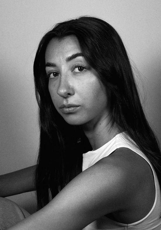 PAOLA LARIO
