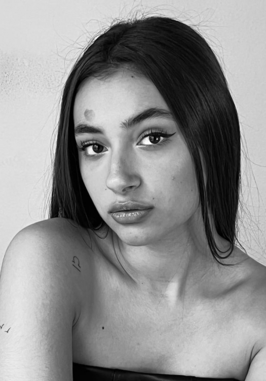 EVA LIMONCHI